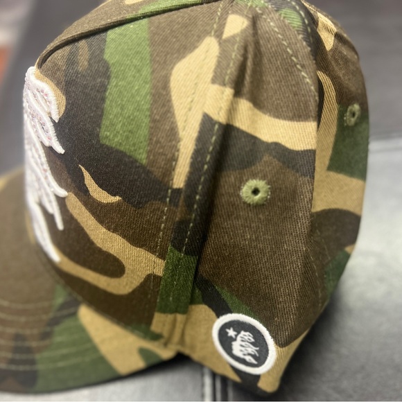 HELLSTAR Camo Rhinestone Logo Snapback Hat - Picture 7 of 11